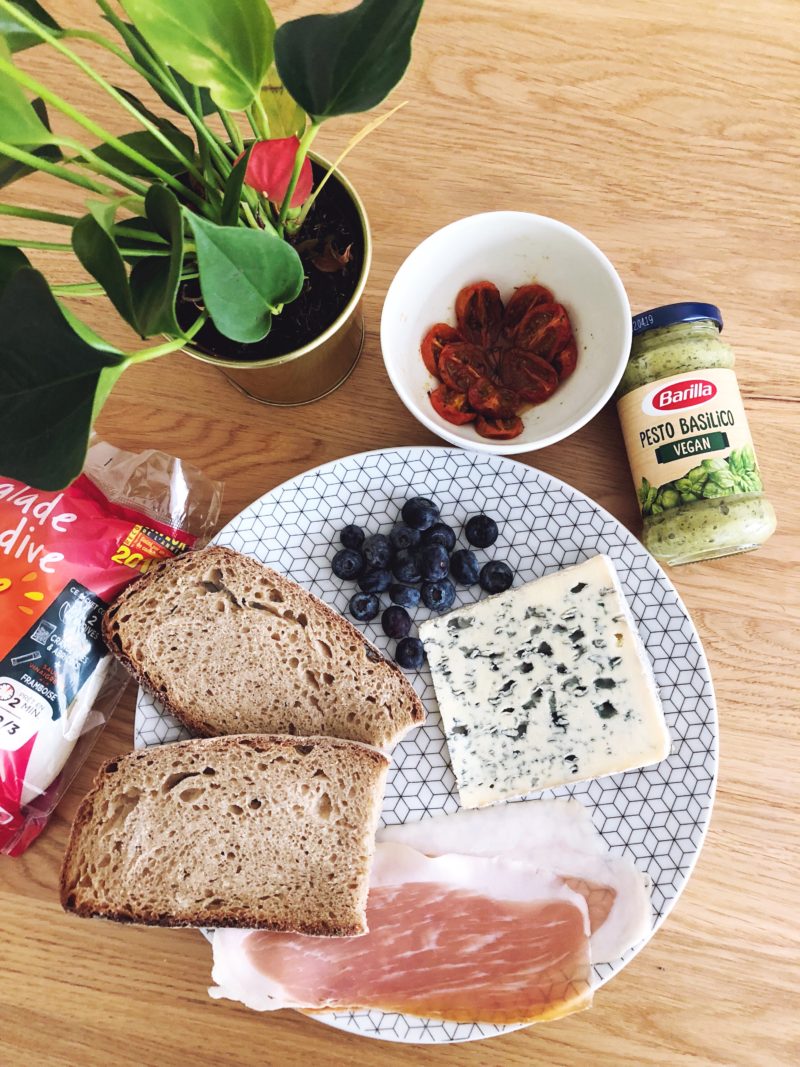 tartines de bleu et salade d'endives