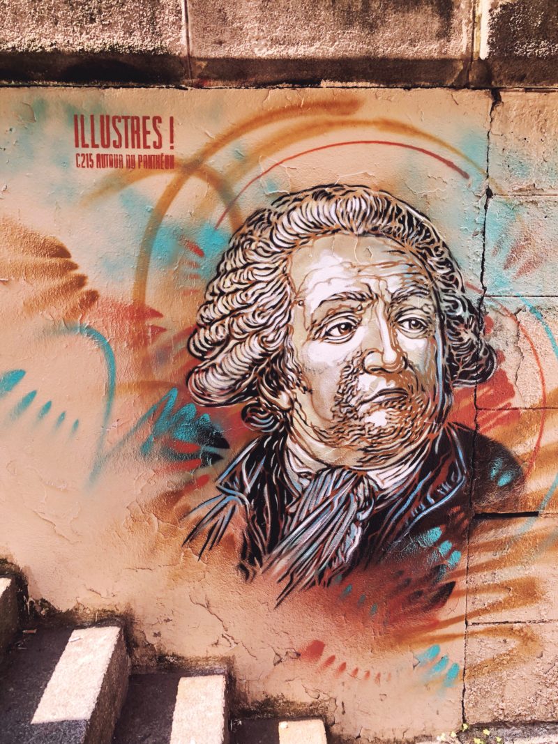 C215 autour du panthéon